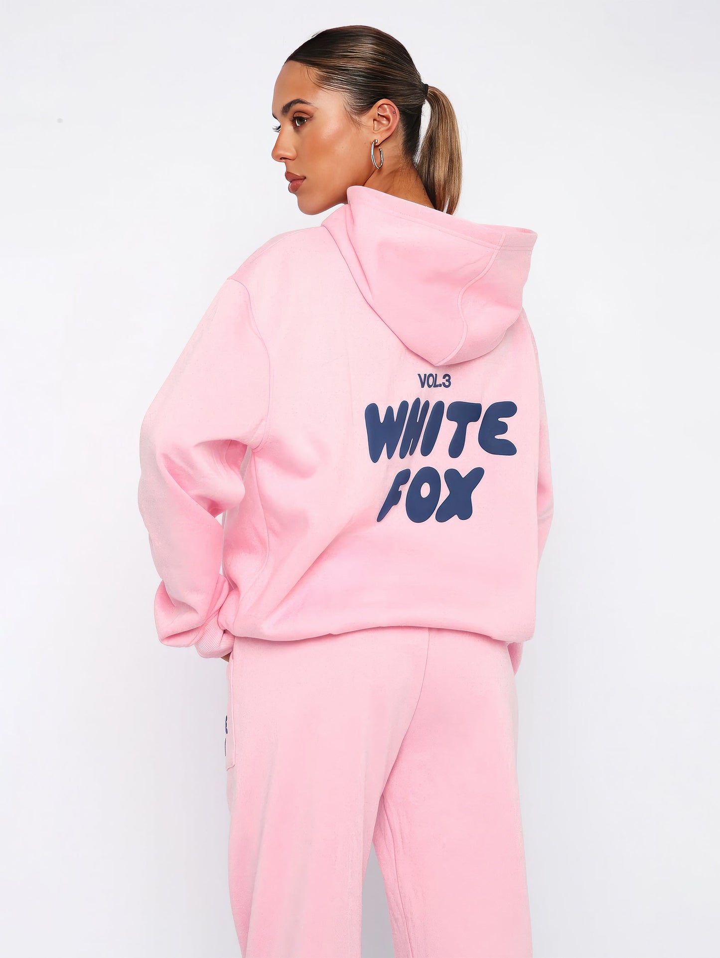 Ensemble Lounge de Luxe – Édition White Fox Élégante et Confortable