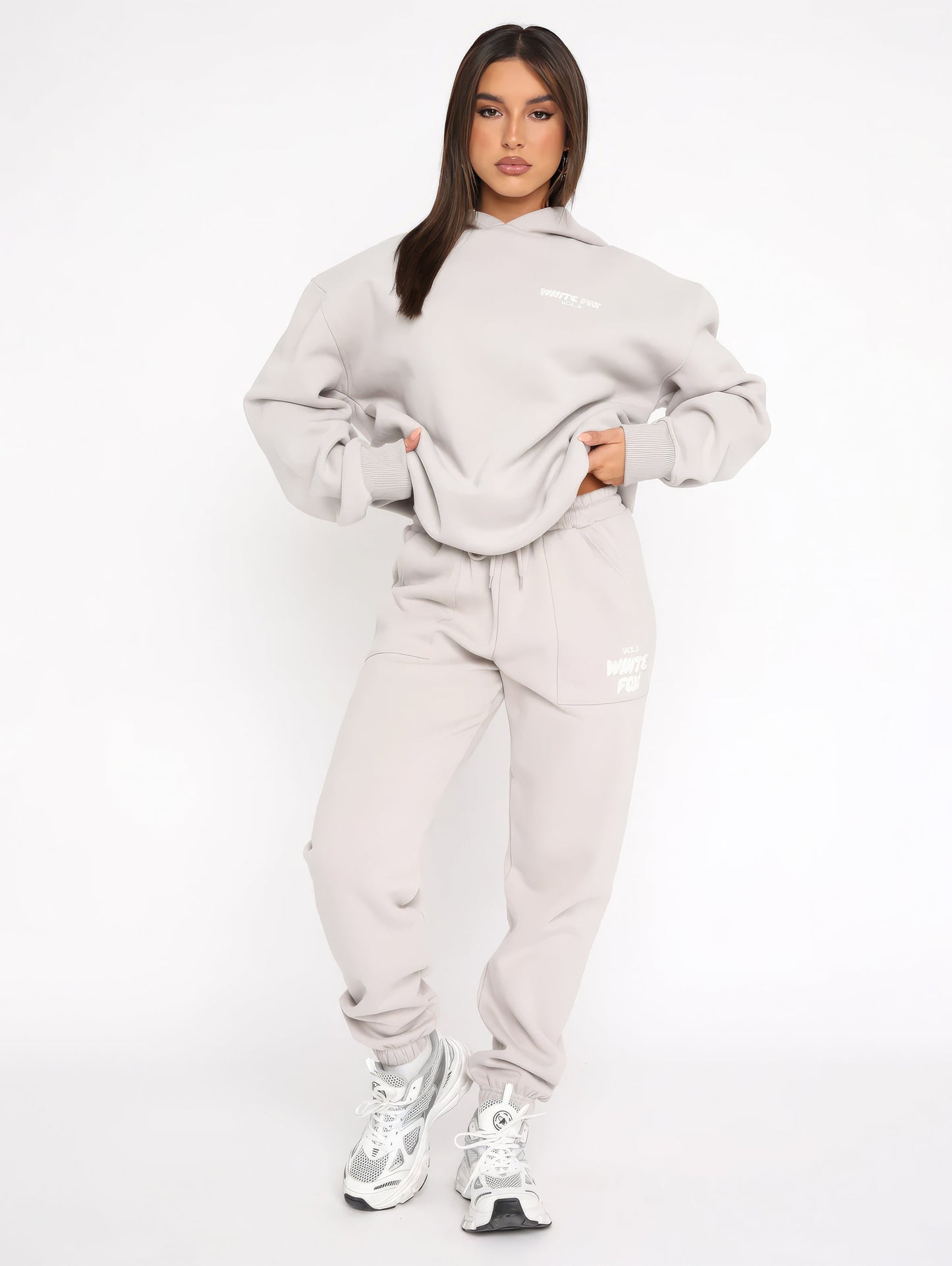 Ensemble Lounge de Luxe – Édition White Fox Élégante et Confortable