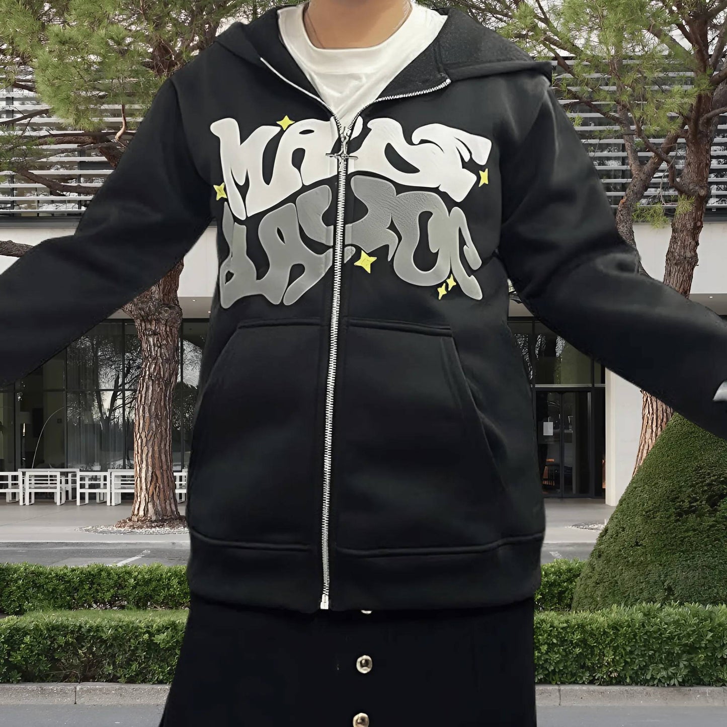 Sweat à Capuche Graffiti – Hoodie Streetwear Unisexe avec Imprimé Moderne
