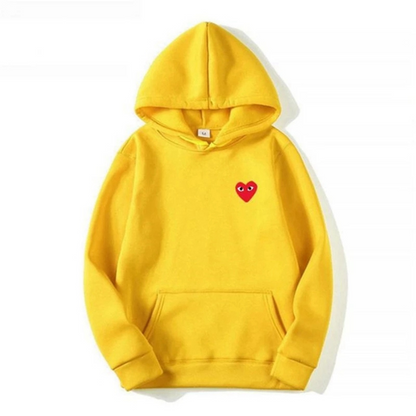 Sweat à Capuche avec Détail de Cœur Brodé – Style Minimaliste Unisexe