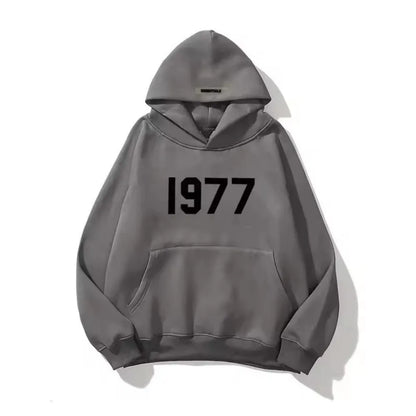Sweat à Capuche 1977 – Hoodie Unisexe Basique avec Imprimé Rétro de l'Année